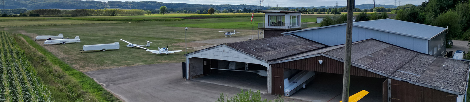 Vorfeld Flugplatz Bohmte / Bad Essen EDXD